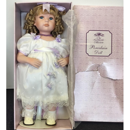 1825 - The Leonardo collection doll. Model LP4866 Height 50cm.