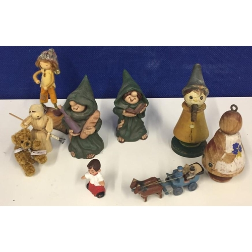 624L - A selection of ornamental figurines, including two Friar Folk(1996), 'Rusty' handmade in the Cotswol... 