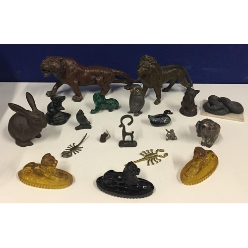 625M - A selection of vintage animal figures, includes metal, wood & glass rabbits, mice, lions, tiger etc.