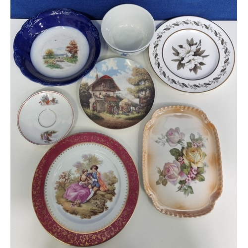 625L - An assortment of ceramics to include a 'Delft' style bowl, a lustre tray, a saucer & more. Seven pie... 