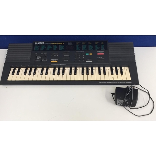 3311 - A Yamaha Portasound PSS-280 Keyboard. Tested & appears to be in full working order.