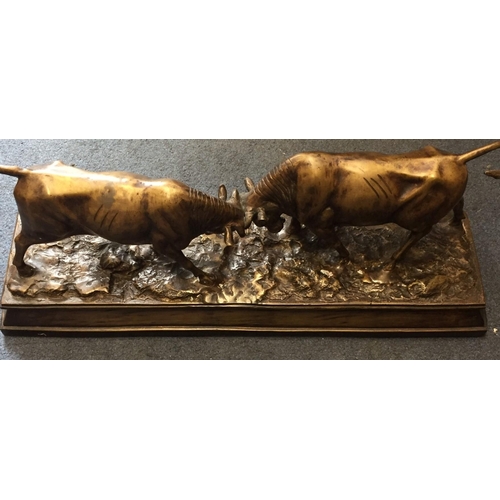 A stunning bronze sculpture, depicting two bulls butting heads, after Rosa Bonheur. Dimensions(cm) H19, L51, D15