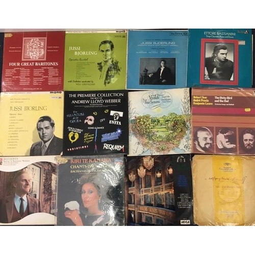 720 - A large collection of approximately 183 classical/operatic vinyl records. Mainly LP's, but includes ... 