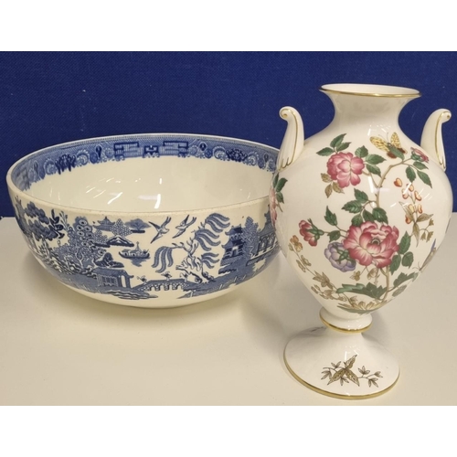 507 - A collection of four eclectic Wedgwood pieces, to include a 'Willow' pattern bowl (26.1cm diameter),... 