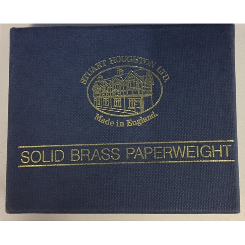 688 - A boxed, solid brass paperweight initial 'M', together with a vintage Rover car emblem.