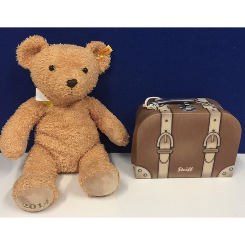 760 - A Steiff bear in travel case, from 2014.