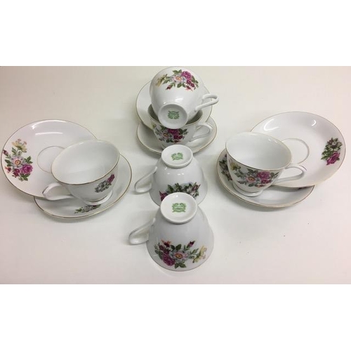 534A - An imported Chinese, pretty set of six teacups & saucers.