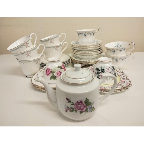 621B - A selection of vintage teacups & saucers, together with a matching teapot. Makers include 'Royal Alb... 