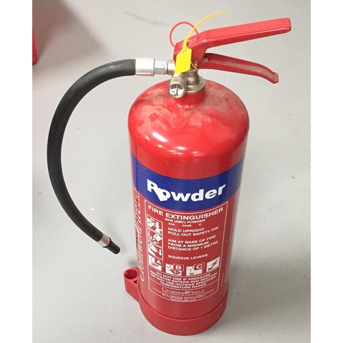 661C - A 6KG powder fire extinguisher, by 'Cromwell Fire Ltd'. Untested.