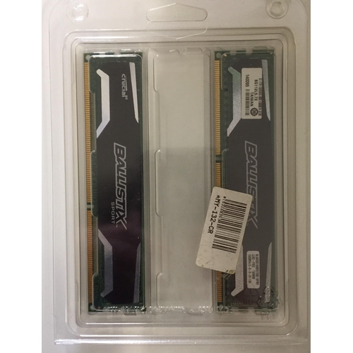 3073 - A 'Ballistix Crucial 2x4GB Sports DDR3-1600' internal memory. Appears new/unopened.