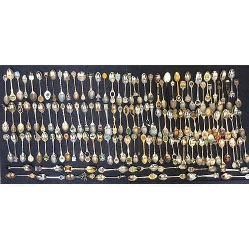 439 - A large collection of approximately 140 souvenir spoons. Worldwide collection, but mostly from Austr... 