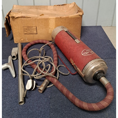 824 - A boxed 'Gordon Popular' vacuum cleaner from 1940's/50's. Untested.