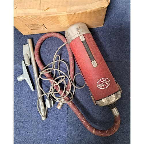 824 - A boxed 'Gordon Popular' vacuum cleaner from 1940's/50's. Untested.