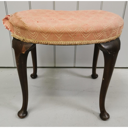 147C - An 18th century, mahogany, kidney-shaped stool, with cabriole legs. Dimensions(cm) H49, W54, D36.