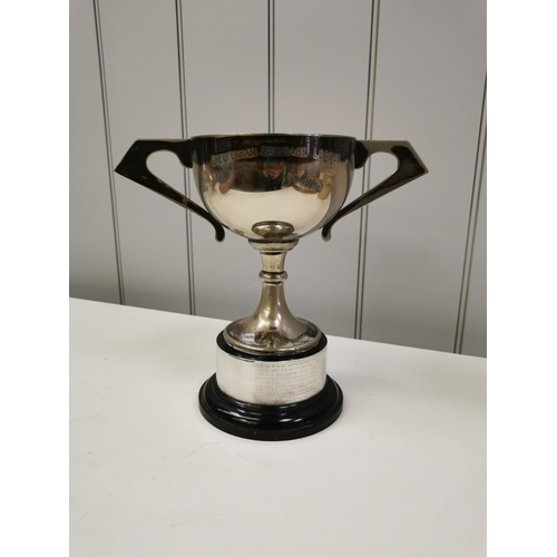 408 - A Cheltenham Cribbage league 'Eric Stokes Cup' silver-plated trophy, with solid silver engraving pla... 