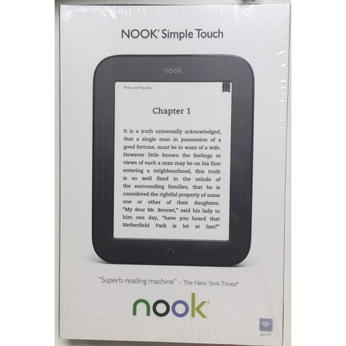 811 - A new/unopened 'Nook Simple Touch' e-reader.