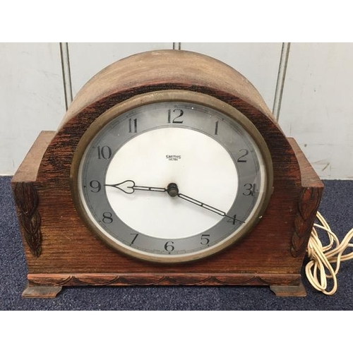 404 - A vintage 'Smith's' 'Sectric' Westminster chiming mantel clock. Would need re-wiring before use. Dim... 