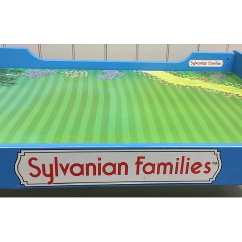 4205 - Sylvanian Families Play Table.  Dimensions(cm) H45, W114, D75.