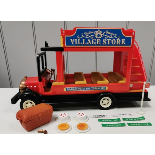 4223 - Sylvanian Families Country Bus.  Manufacturer/Model No: Tomy 3019.  Appears complete but damaged fro... 