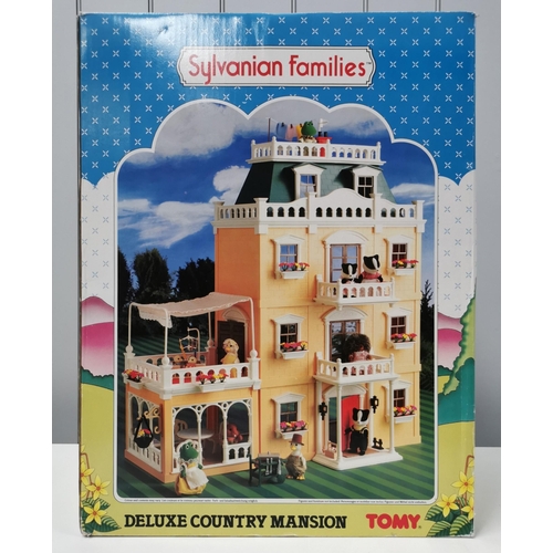 Sylvanian Families Deluxe Country Mansion. Manufacturer Model No Tomy 3178. Unchecked for complet