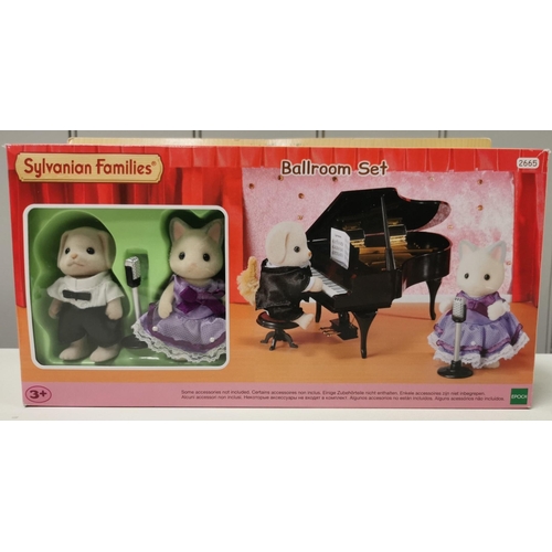 4309 - Sylvanian Families Ballroom Set.  Manufacturer/Model No: Epoch 2665.  Appears unopened & complete.