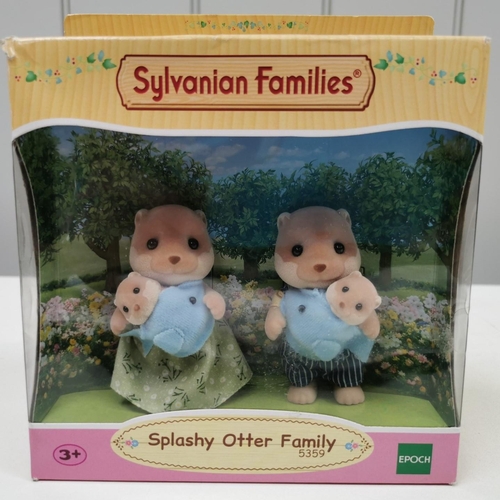 Sylvanian families splashy otter family online