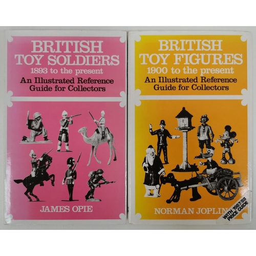 2524 - A selection of six reference books & two leaflets, themed on vintage toy soldiers & figures. To incl... 