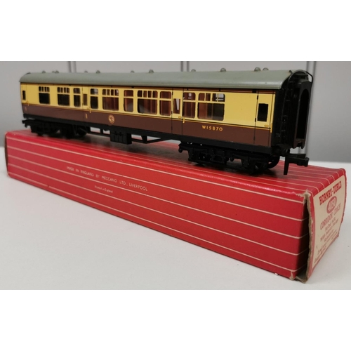 2735 - A collection of four, boxed Hornby-Dublo Coaches. To include Open Corridor Coach 1st Class W.R.; Ope... 