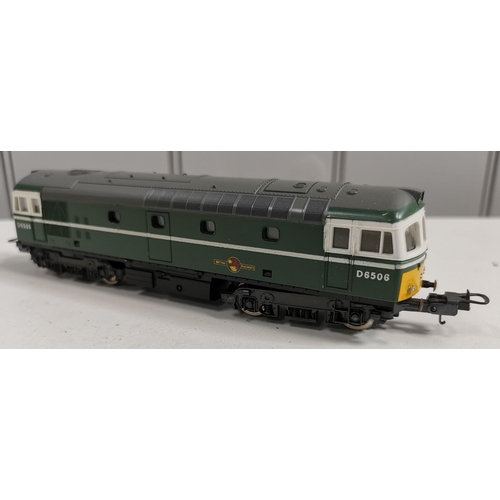 2769 - A boxed, Lima, OO scale, Class 33 engine 'British railways'.