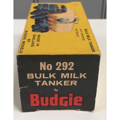 2808 - A Budgie OO scale 'Bulk Milk Tanker', with original box. Model no.292.