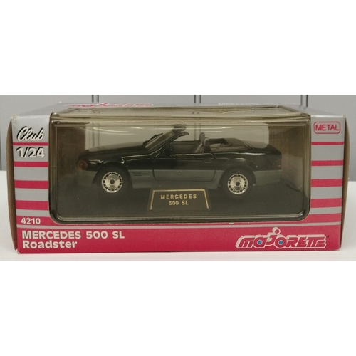 2193 - A boxed, 1:24 scale, 'Majorette' 'Mercedes 500SL Roadster, model no.4210.