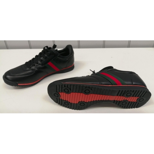 1537 - Brand new in box, Gucci-style black trainers size 43 (EUR) - approx. size 9 (UK).