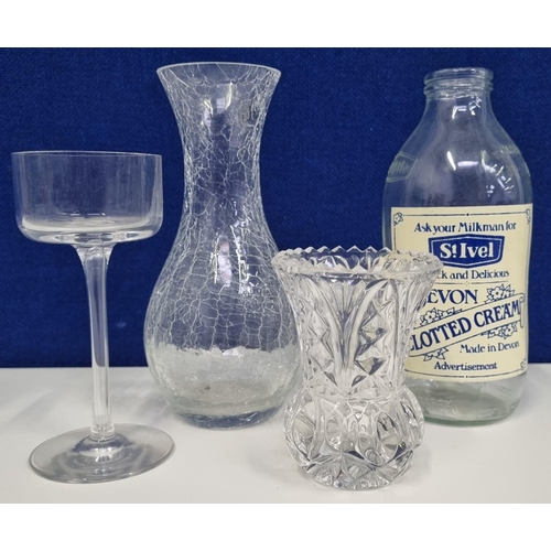 214B - An assortment of glass and crystal ware to include a fluted tealight, a crackle effect glass vase, a... 