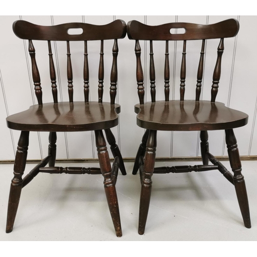 140 - A pair of vintage, dark-oak Windsor chairs. Dimensions(cm) H78(45 to seat), W49, D45.