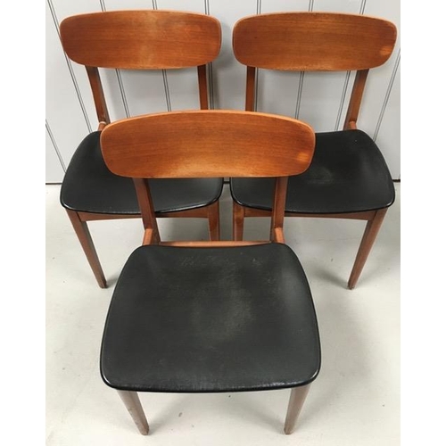 146 - A trio of matching mid-century dining chairs. Dimensions(cm) H76(45 to seat), W46, D48.