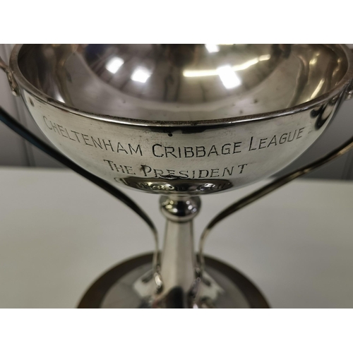 407 - A Cheltenham Cribbage league 'The President Alward Cup' solid silver, mounted trophy. Hallmarked She... 