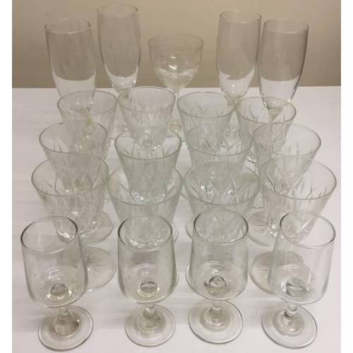 239 - A collection of twenty-one crystal & cut glassware.