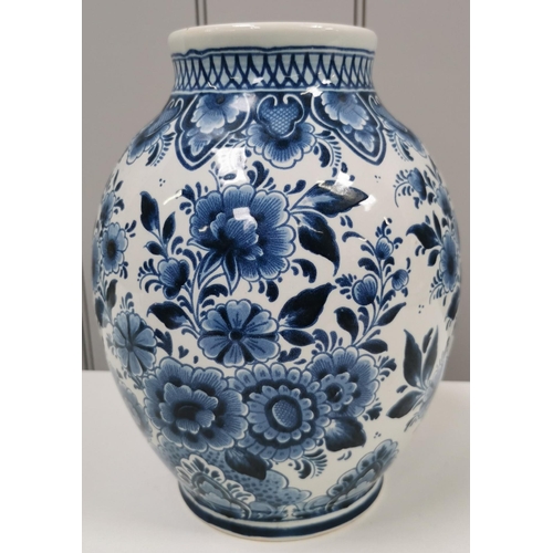 509 - A beautiful, hand-painted Delft vase with the 'Noviomagum' name & emblem. Stamped '180 WA, Delft, L.... 