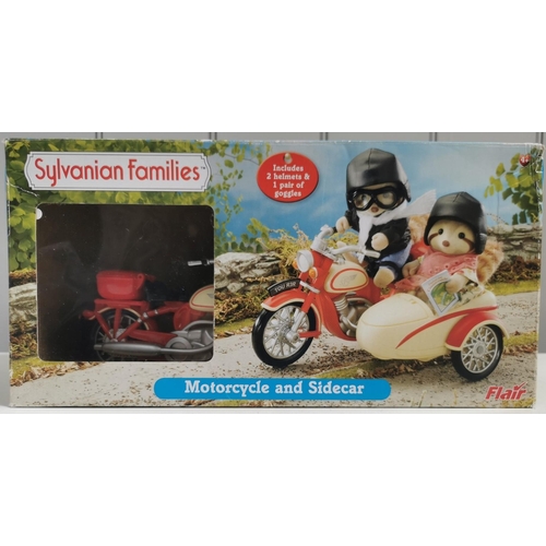 4542 - Sylvanian Families Motorcycle & Sidecar.  Manufacturer/Model No: Flair 4511.  Unchecked for complete... 