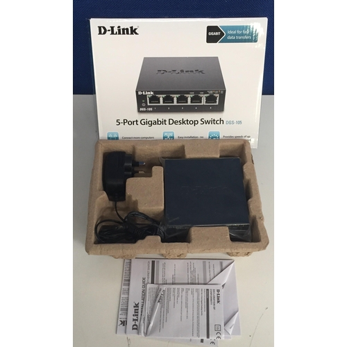 3028 - A boxed/unused 'D-Link DGS-105', 5 port gigabit switch.
