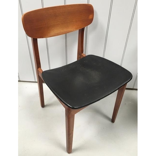 146 - A trio of matching mid-century dining chairs. Dimensions(cm) H76(45 to seat), W46, D48.