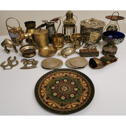 426 - A large collection of twenty-eight vintage ornamental pieces. Mostly brass, together with copper & s... 