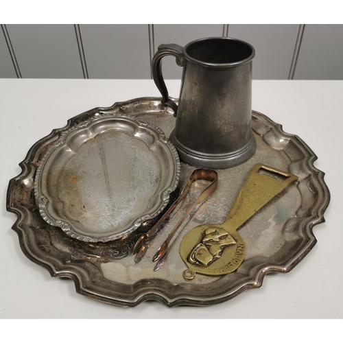 436 - A mixed lot of silver-plated, pewter & brass tableware. To include a serving dish, salver, sugar nip... 