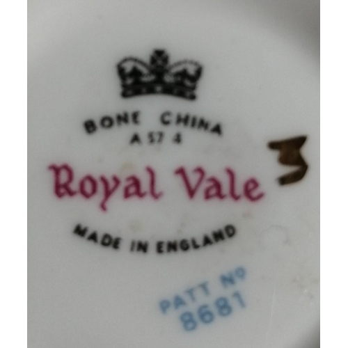 499 - A Royal Vale bone china 19 piece tea set.  Pattern no. 8681. To include six cups & saucers, six side... 