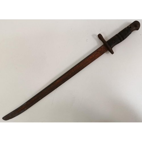 212 - A WWI bayonet. Believed to be a 15