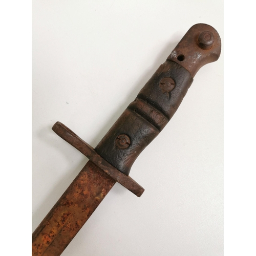 212 - A WWI bayonet. Believed to be a 15