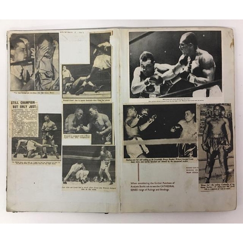 435 - A unique collection of Boxing newspaper cutting scrapbooks & newspapers. Scrapbooks primarily includ... 