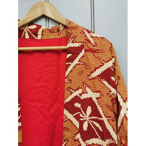 841 - A mid-century, hand-embroidered Japanese silk Kimono, in pale yellow & red, with a traditional patte... 