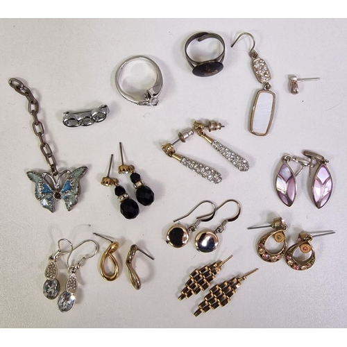 860 - A selection of costume jewellery. To include eight necklaces, eight pairs of earrings (two singles),... 