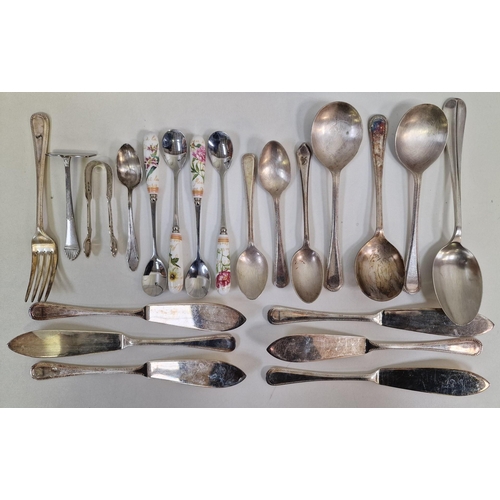 863 - A mixed lot of vintage & antique cutlery & tableware. To include hallmarked sterling silver sugar ni... 